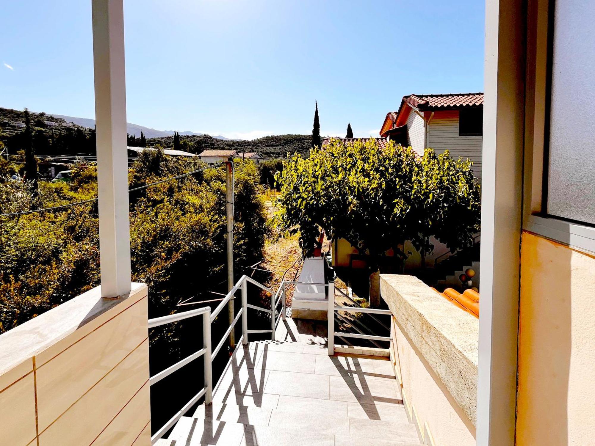 Garden Rooms Himare Exterior photo